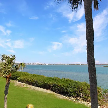 Charming Waterfront Island Condo - Minutes To Englewood Beach - Mystic Sea